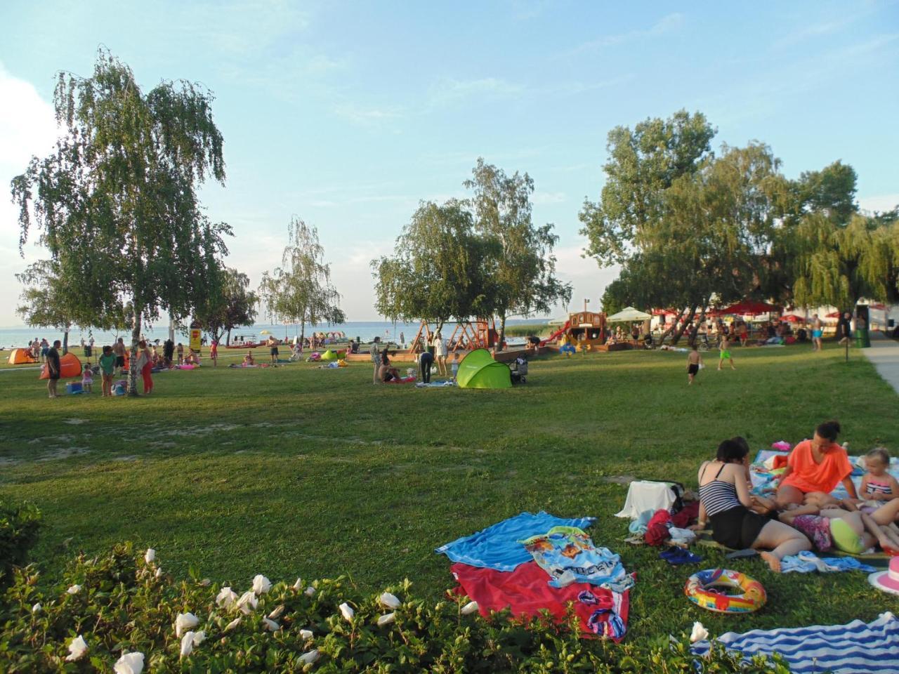 Sosto Apartman Siófok Exteriér fotografie